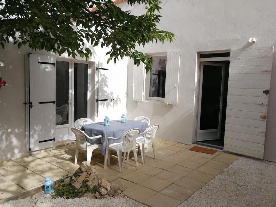 Villa Au Calme Avec Exterieur Et Parking Gratuit Aux Portes D'Aix Et Marseille Emplacement Ideal Exteriér fotografie