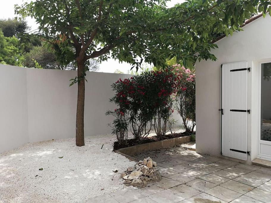 Villa Au Calme Avec Exterieur Et Parking Gratuit Aux Portes D'Aix Et Marseille Emplacement Ideal Exteriér fotografie